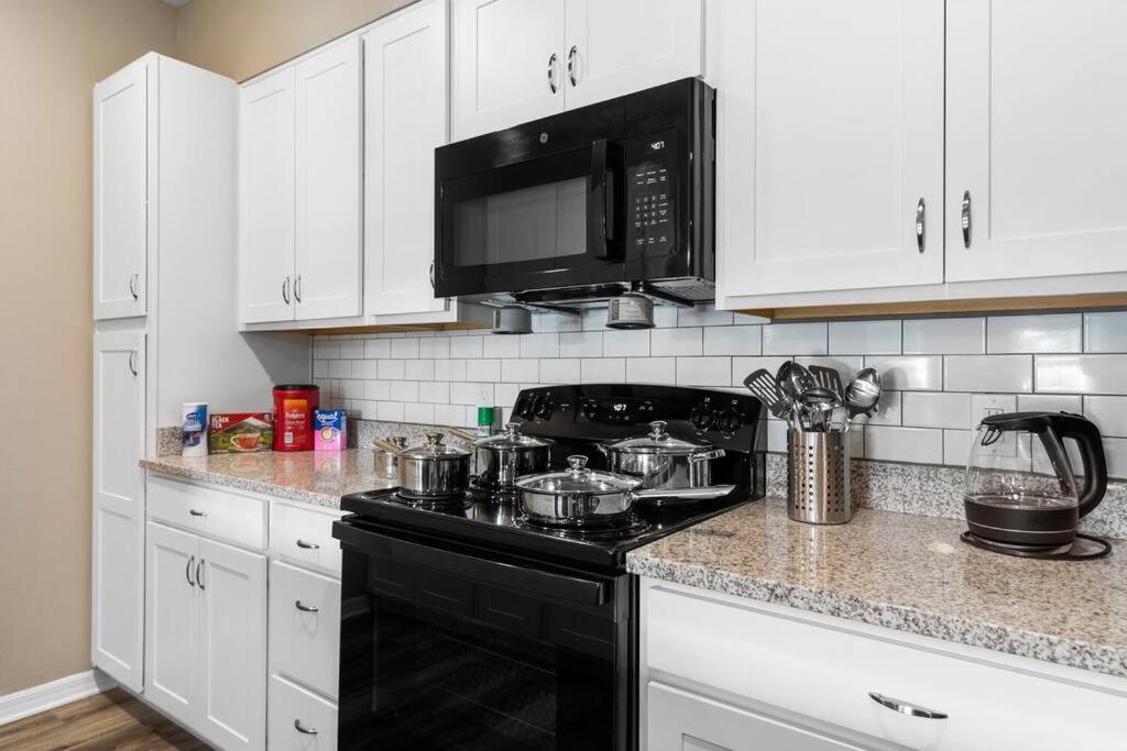 Elegant 1Br/1Ba Condo With Pool, Gym And Laundry Melbourne Exteriér fotografie