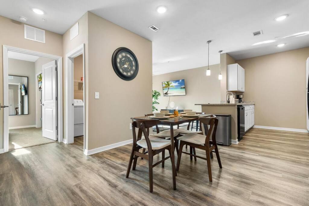 Elegant 1Br/1Ba Condo With Pool, Gym And Laundry Melbourne Exteriér fotografie