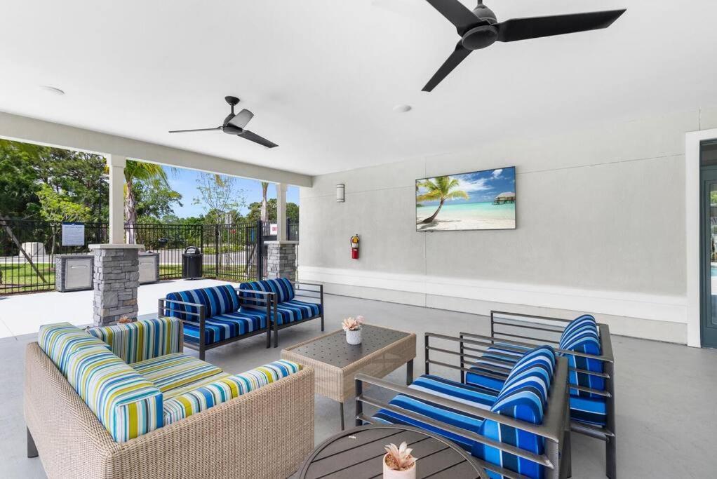 Elegant 1Br/1Ba Condo With Pool, Gym And Laundry Melbourne Exteriér fotografie